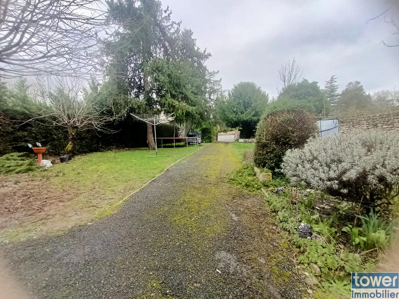 Maison - 99 m² - 5 pièces