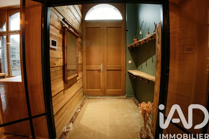 Maison - 342 m² - 15 pièces