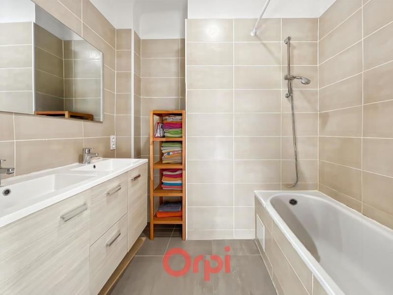 Appartement - 106 m² - 5 pièces