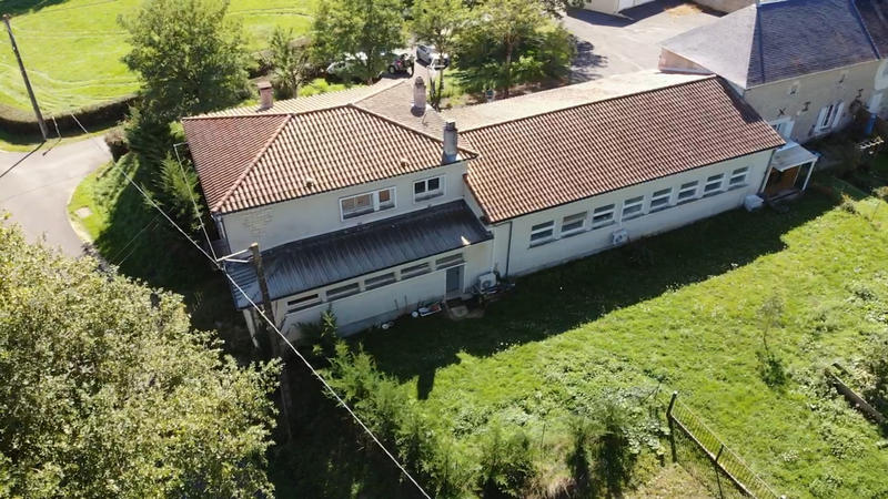 Maison - 205 m² - 10 pièces