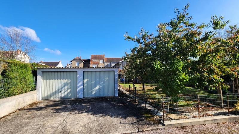 Maison - 312 m² - 12 pièces