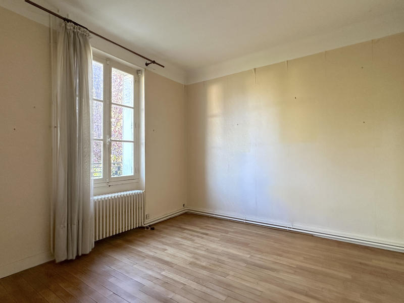 Maison - 187 m² - 6 pièces