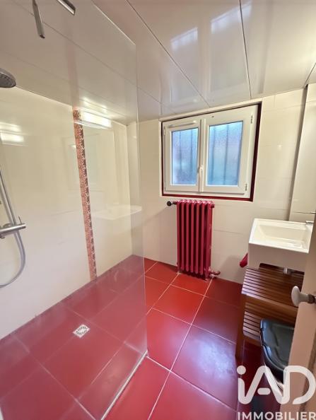 Maison - 95 m² - 5 pièces