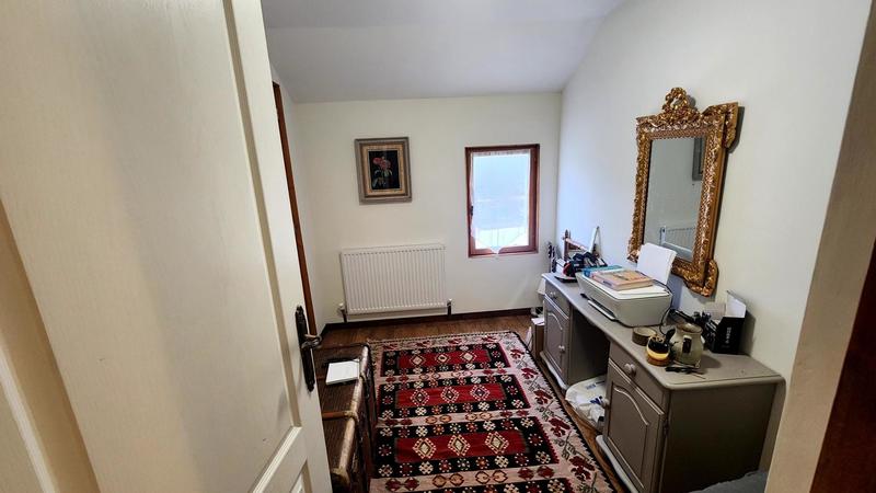 Maison - 180 m² - 7 pièces