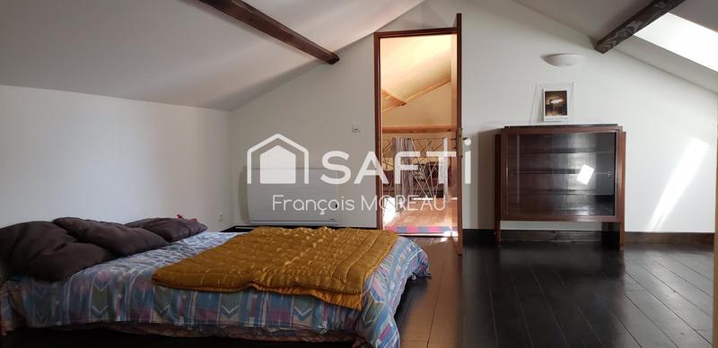 Maison - 206 m² - 6 pièces