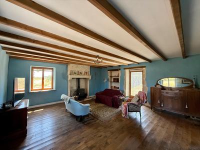 Maison - 219 m² - 6 pièces