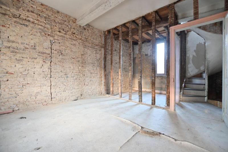 Maison - 289 m² - 2 pièces