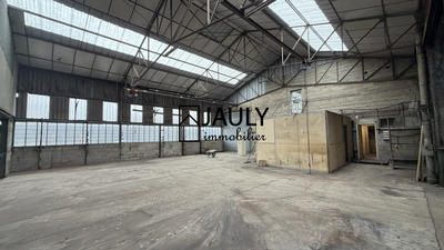 Local d'activités - 1 200 m²