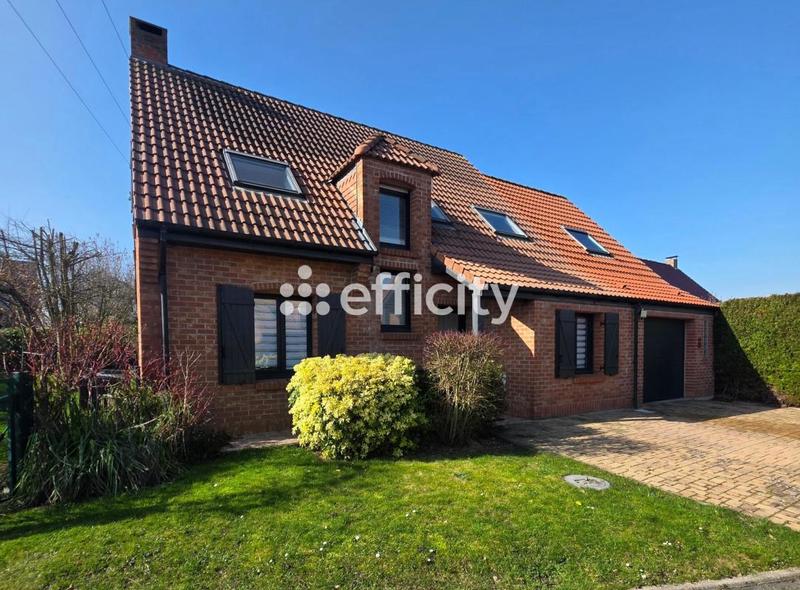 Maison - 140 m² - 8 pièces