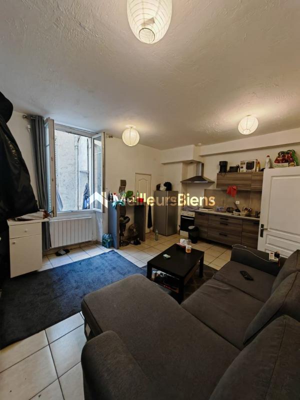 Immeuble - 350 m² - 19 pièces