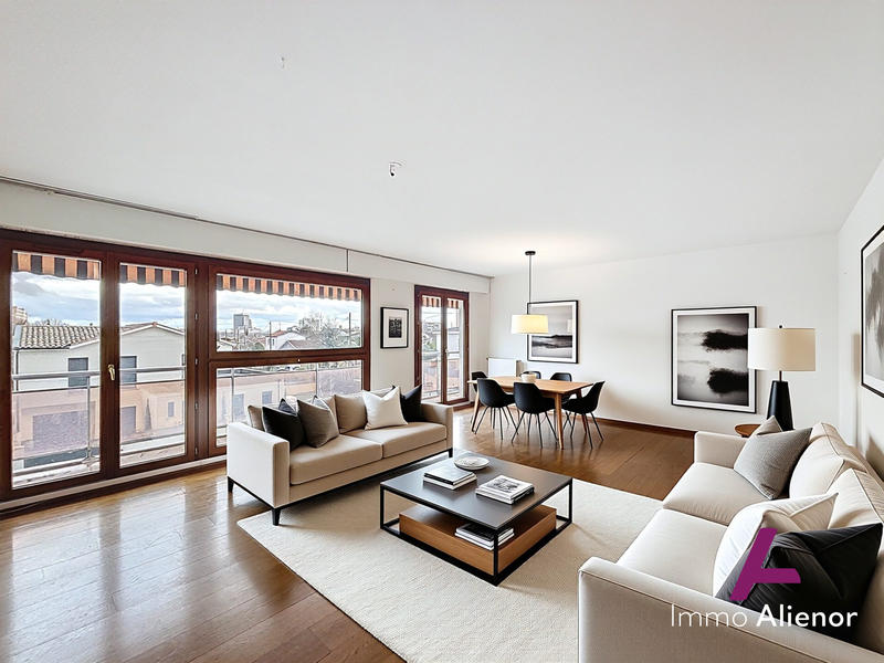 Appartement - 93 m² - 4 pièces