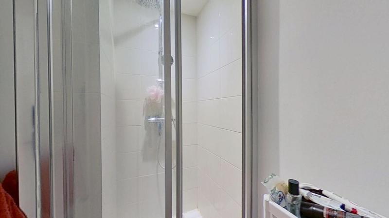 Appartement - 11 m² - 5 pièces