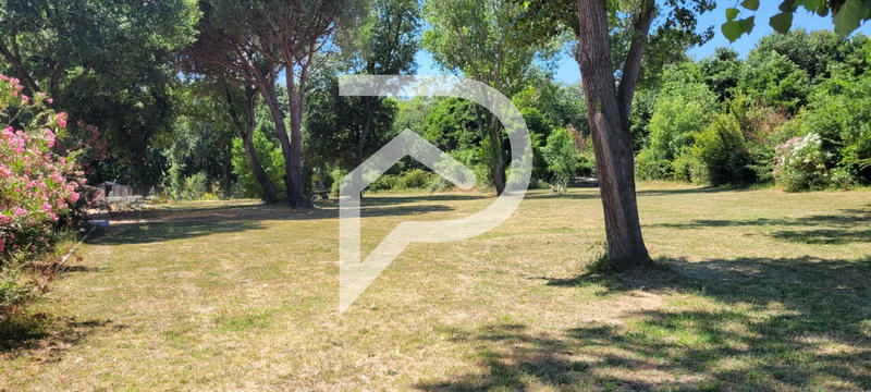 Maison - 215 m² - 7 pièces