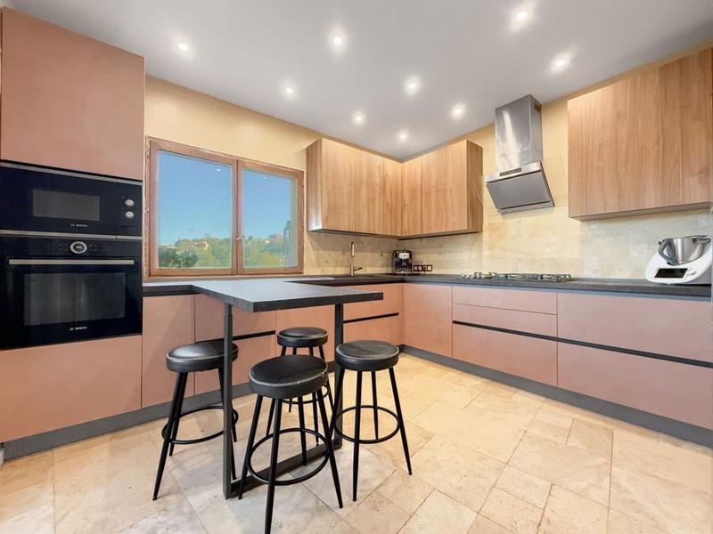 Appartement - 119 m² - 4 pièces