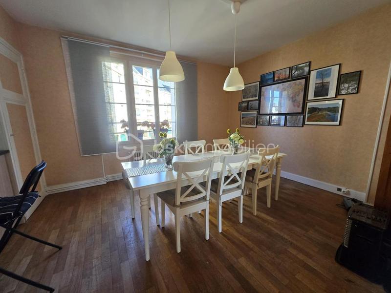 Appartement - 99 m² - 4 pièces