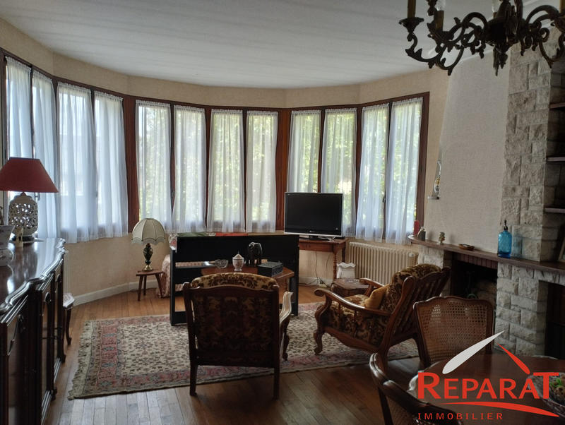 Maison - 178 m² - 7 pièces