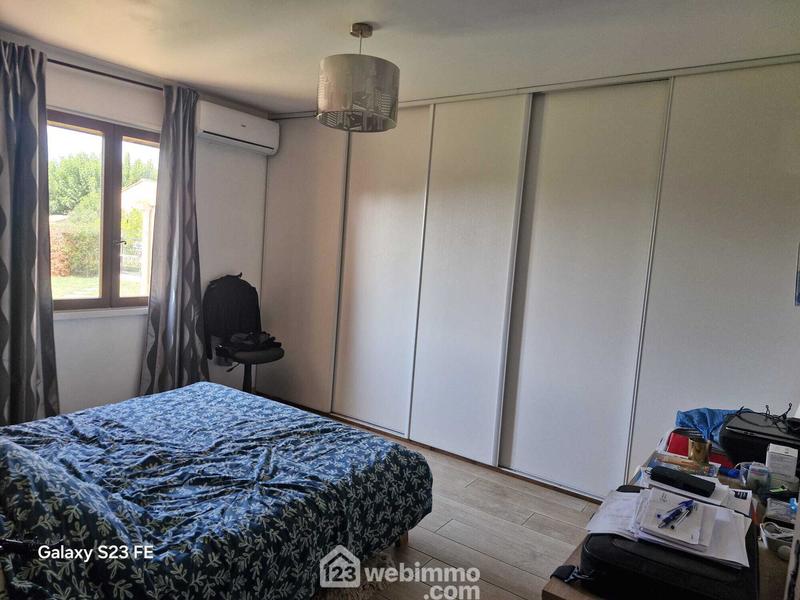 Villa - 90 m² - 4 pièces