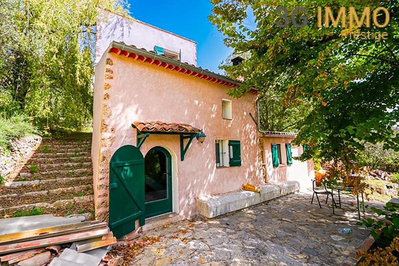 Villa - 267 m² - 10 pièces