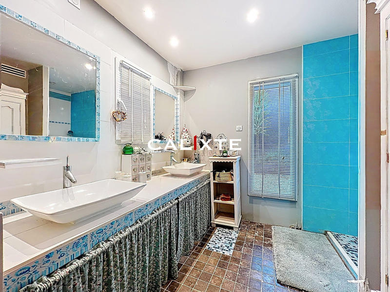 Bastide - 200 m² - 5 pièces