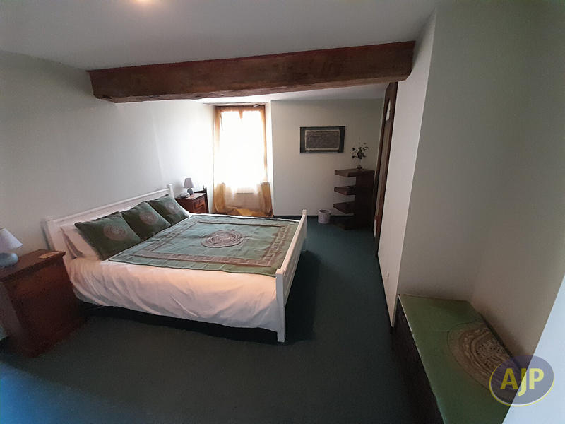 Maison - 115 m² - 4 pièces