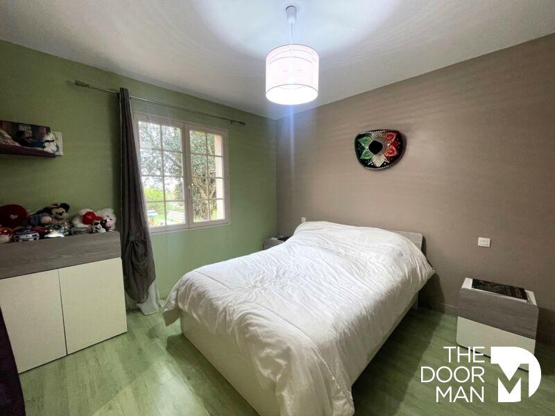 Maison - 180 m² - 6 pièces