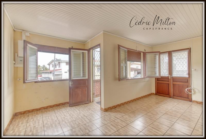 Maison - 138 m² - 8 pièces