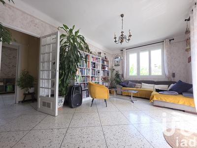 Maison - 96 m² - 6 pièces