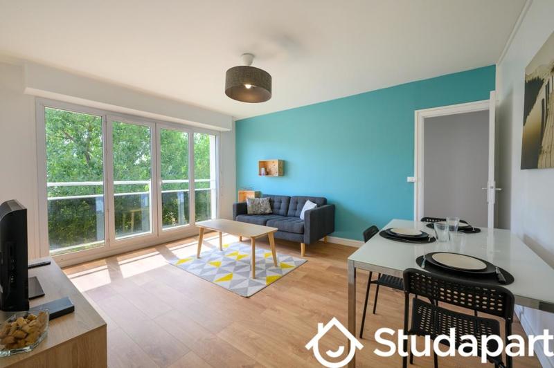 Chambre - 11 m² - 1 pièce