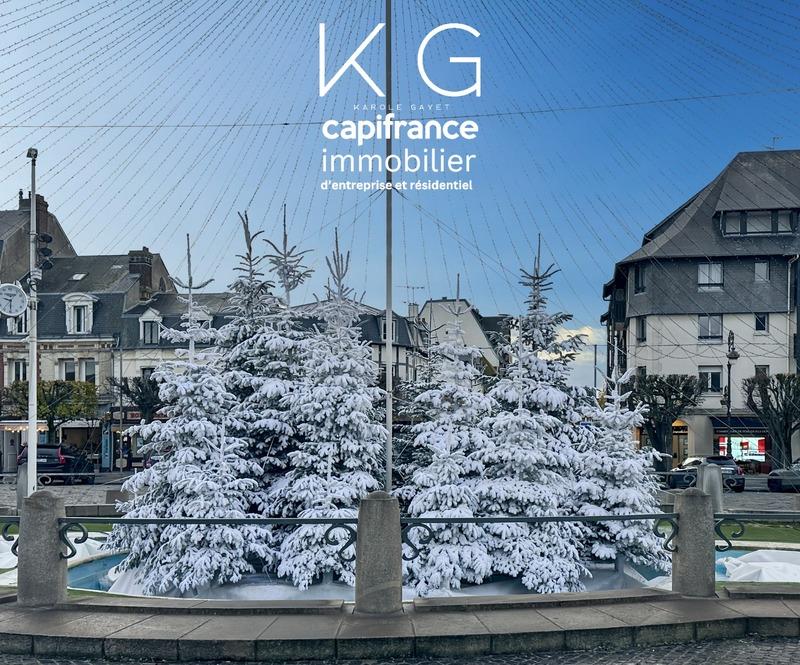 Local commercial - 140 m² - 9 pièces