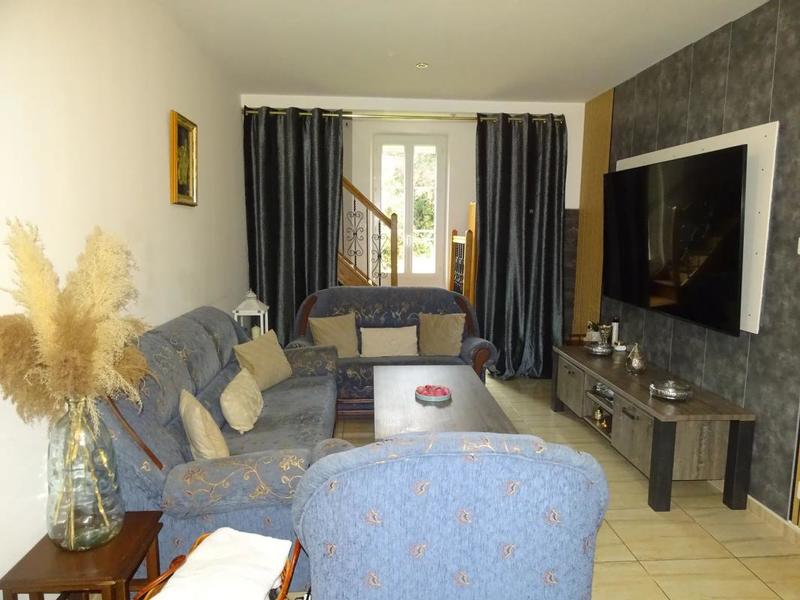 Maison - 120 m² - 7 pièces