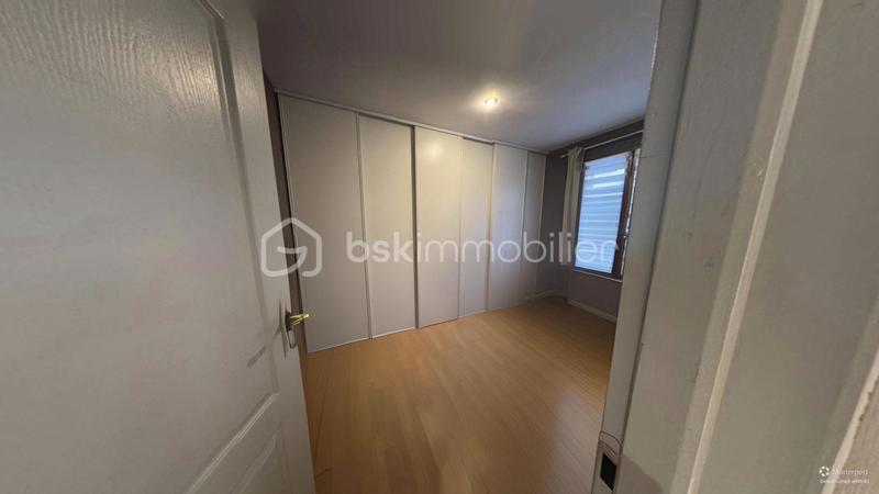 Maison traditionnelle - 99 m² - 4 pièces