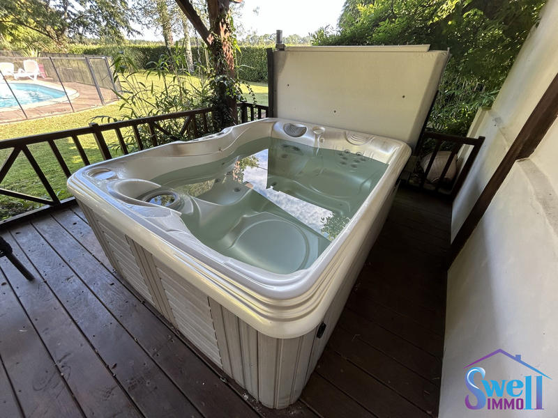 Maison ancienne - 205 m² - 11 pièces