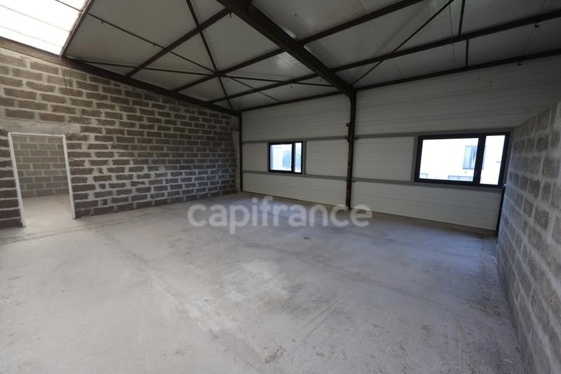 Local d'activité / Entrepôt - 577 m² - 1 pièce