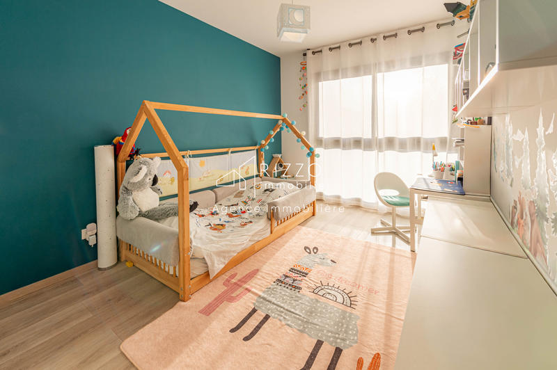 Maison - 160 m² - 6 pièces