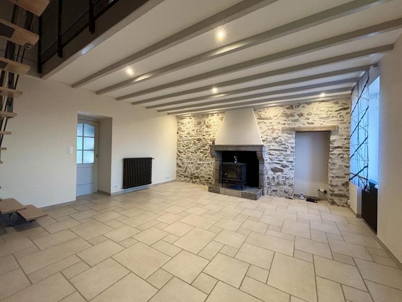 Maison - 222 m² - 5 pièces