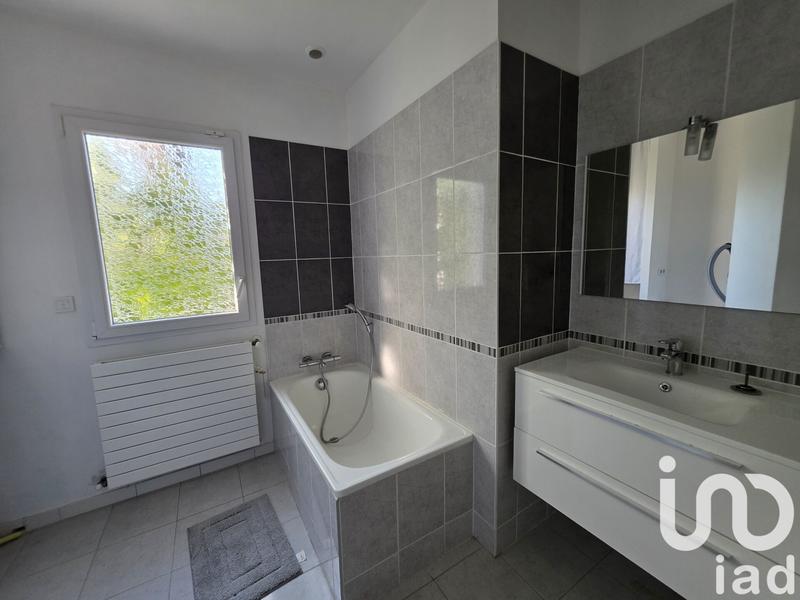 Maison - 105 m² - 4 pièces