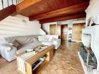 Maison - 211 m² - 8 pièces