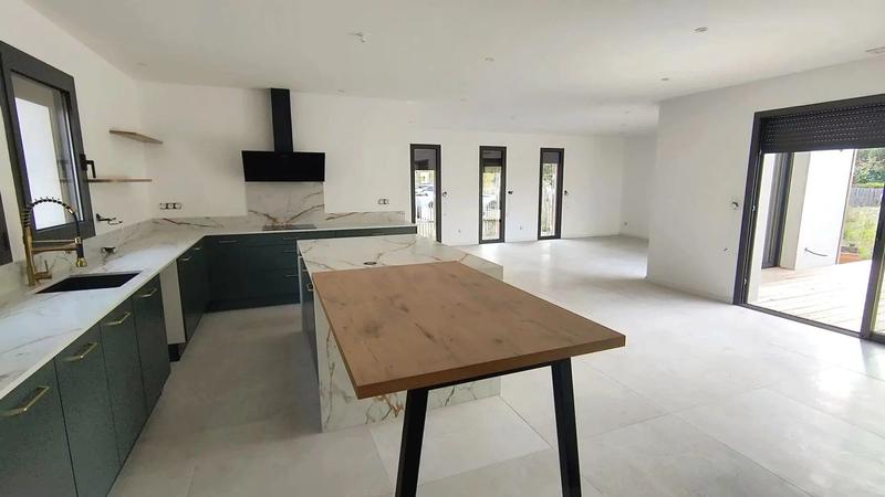 Maison - 135 m² - 5 pièces