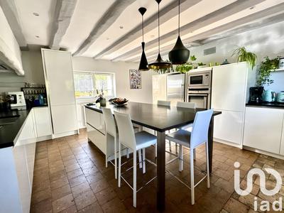 Maison - 194 m² - 6 pièces