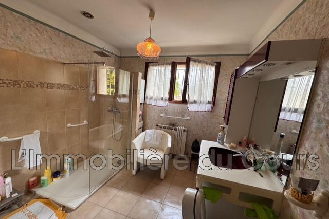 Maison - 181 m² - 4 pièces