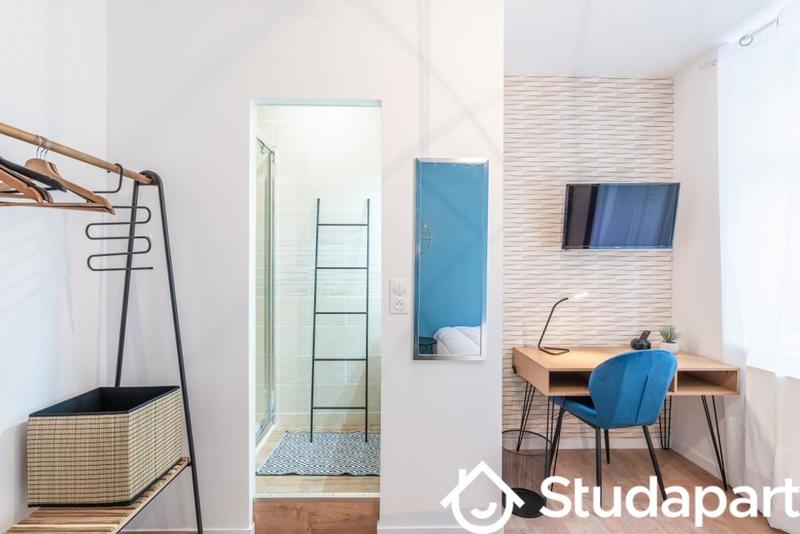 Chambre - 9 m² - 1 pièce