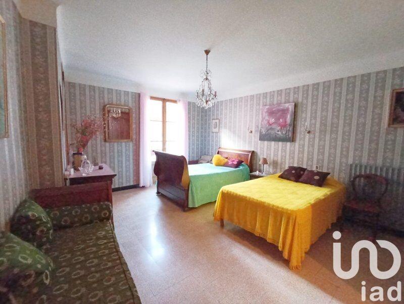 Maison de village - 200 m² - 7 pièces