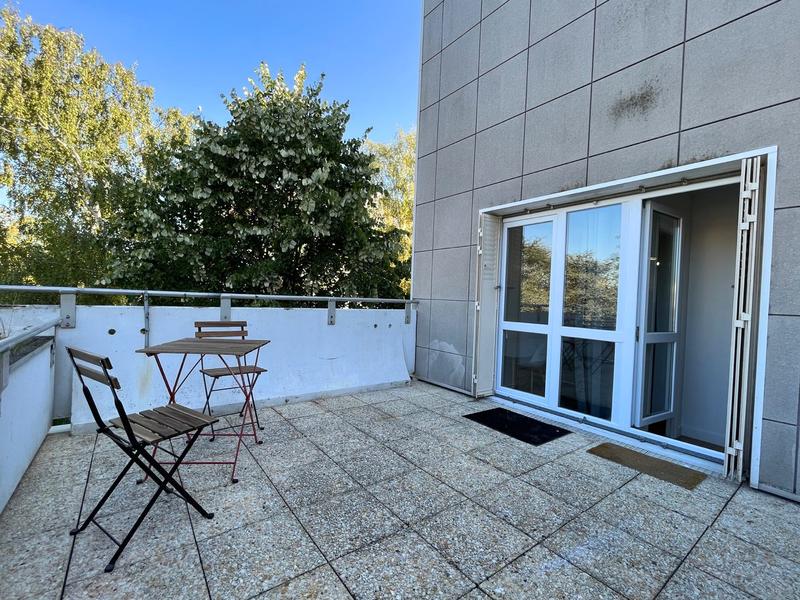 Appartement - 90 m² - 6 pièces