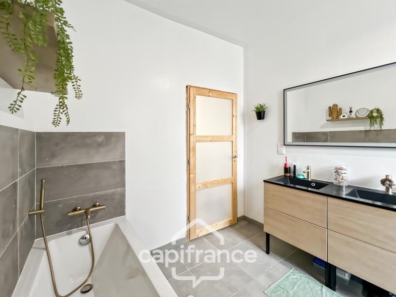 Maison de village - 143 m² - 5 pièces