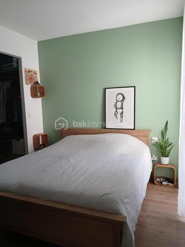 Maison - 95 m² - 5 pièces