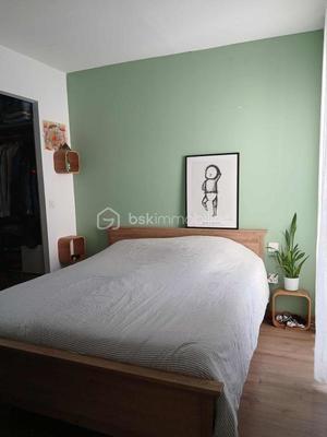 Maison - 95 m² - 5 pièces