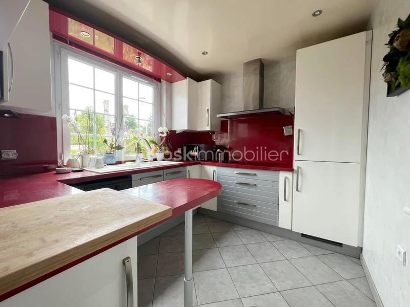 Maison - 102 m² - 7 pièces