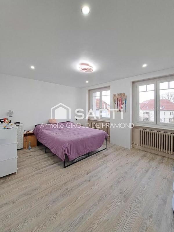 Maison - 194 m² - 8 pièces