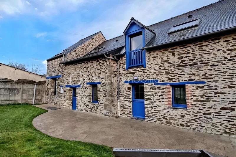 Maison en pierre - 126 m² - 7 pièces