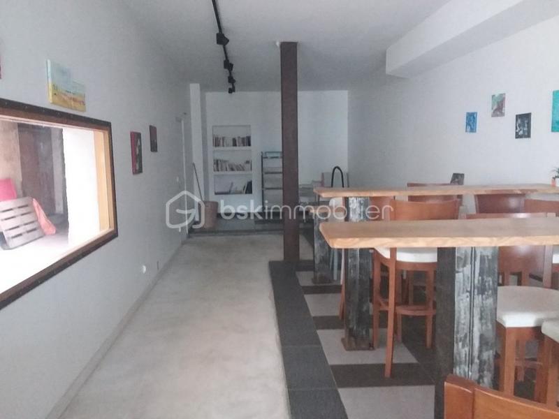 Immeuble - 300 m² - 15 pièces